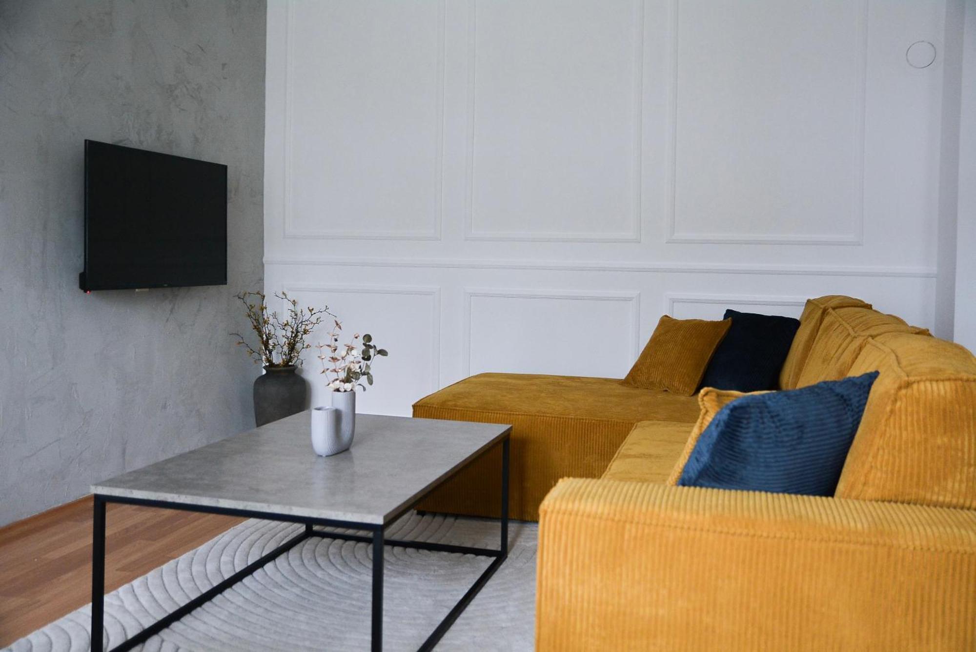 Crown Apartment 4 Суботица Экстерьер фото