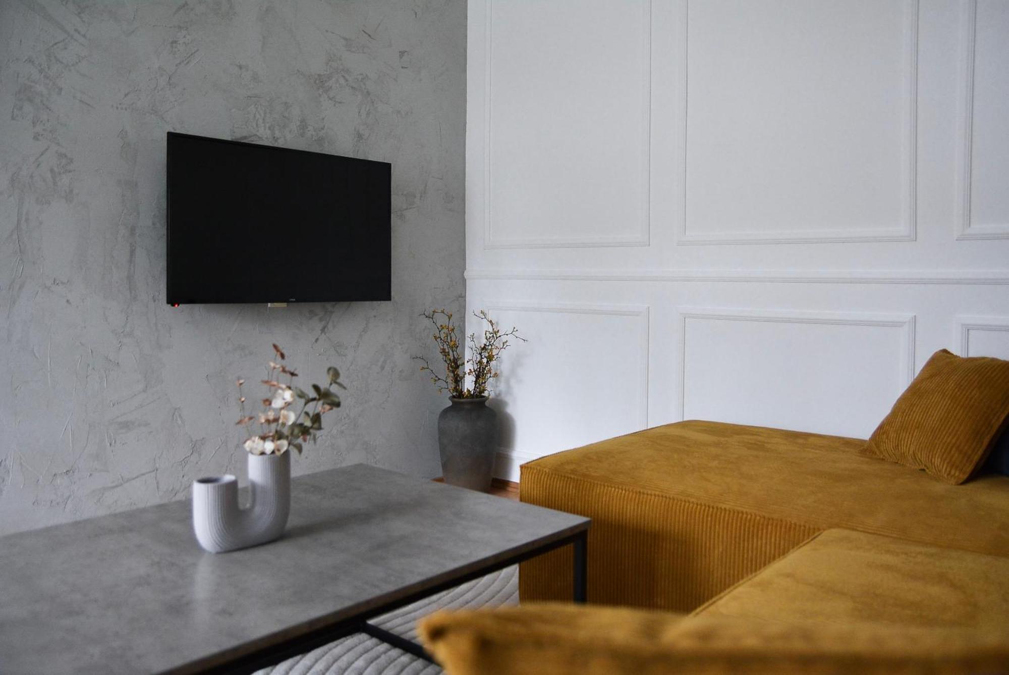 Crown Apartment 4 Суботица Экстерьер фото